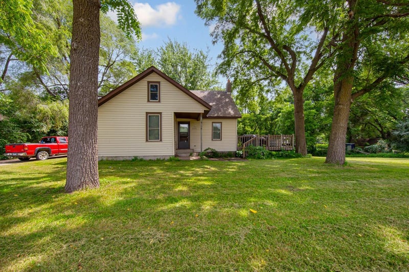 23231 Farwell Ave, Warsaw, MN 55087