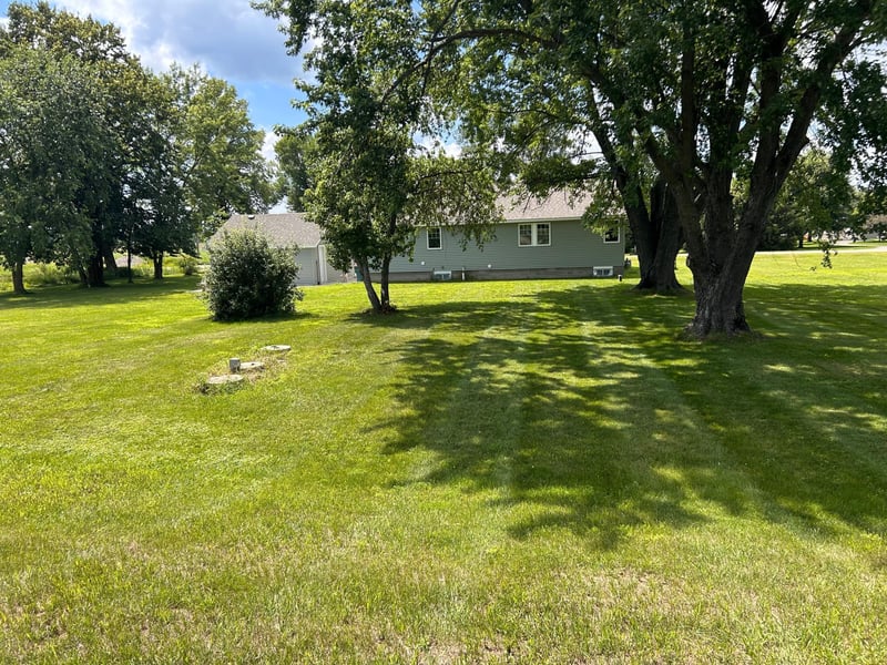 211 W Minnesota Ave, Randall, MN 56475