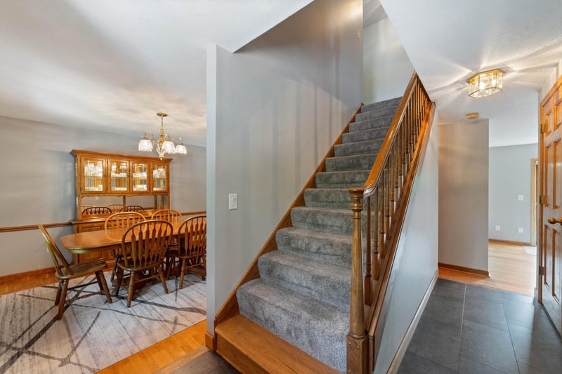 430 Hartley Pl, Duluth, MN 55803