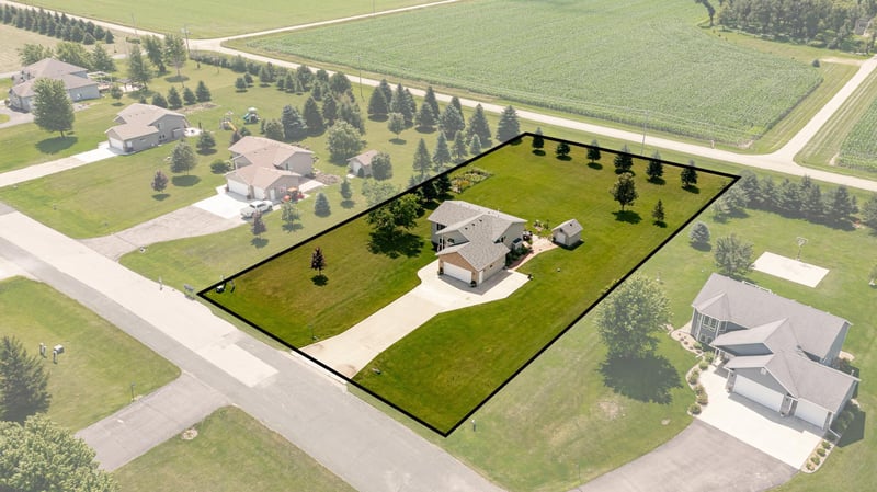 16895 739th St, Hayfield, MN 55940