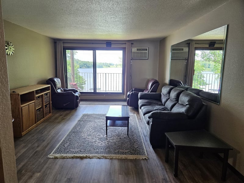 30675 Park St #209, Lindstrom, MN 55045
