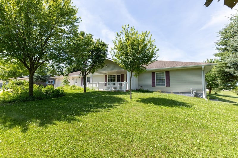 189 N County Road 56, Le Roy, MN 55951