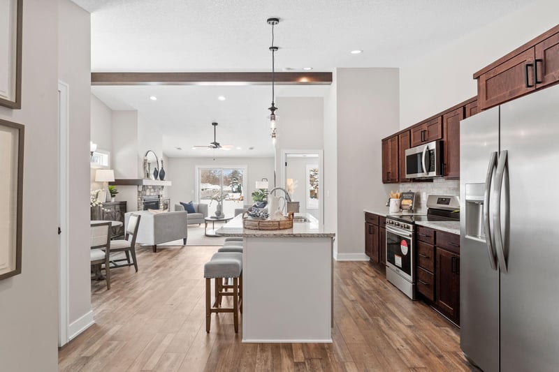 2327 17th Ave E, North Saint Paul, MN 55109