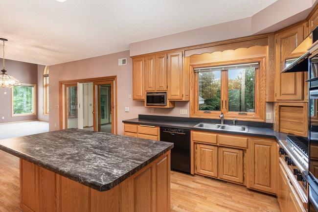 9230 Unity St NW, Coon Rapids, MN 55433
