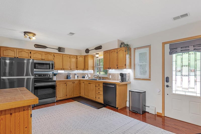 313 Cherry St, Cleveland, MN 56017