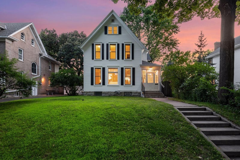 2432 Pleasant Ave, Minneapolis, MN 55404