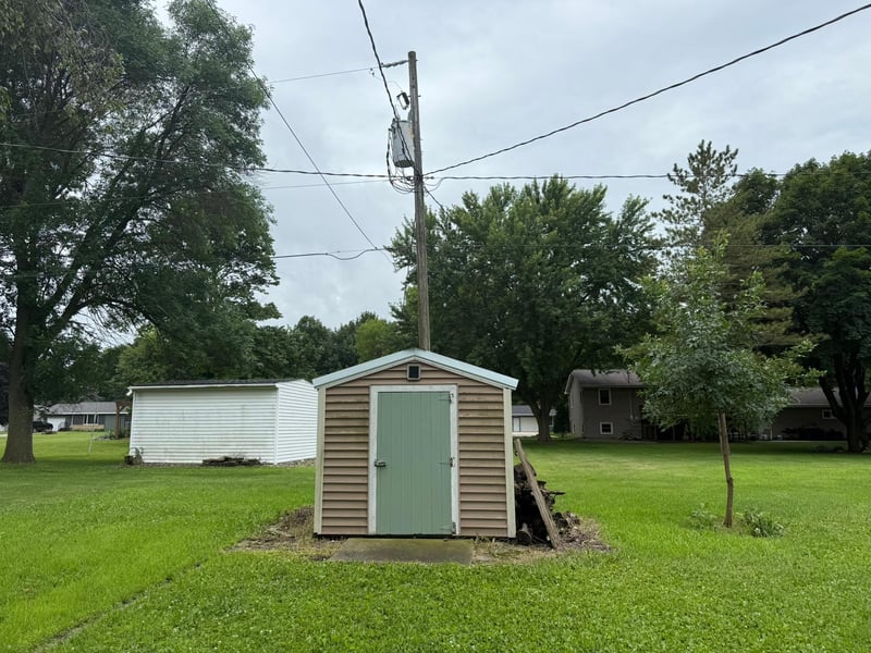 508 4th St NW, New Richland, MN 56072