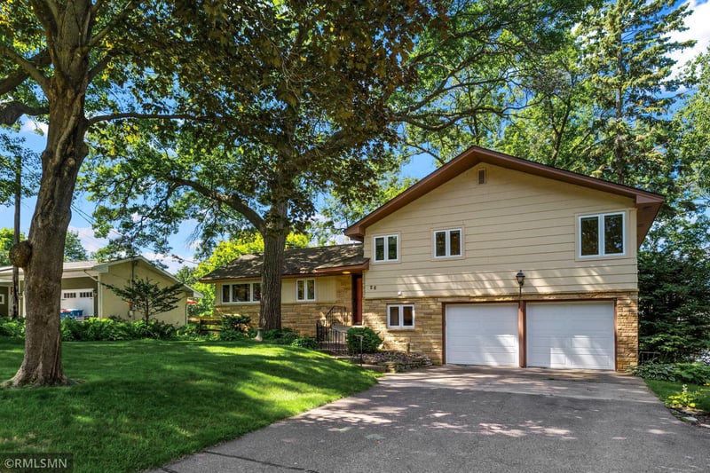 26 E Golden Lake Rd, Circle Pines, MN 55014