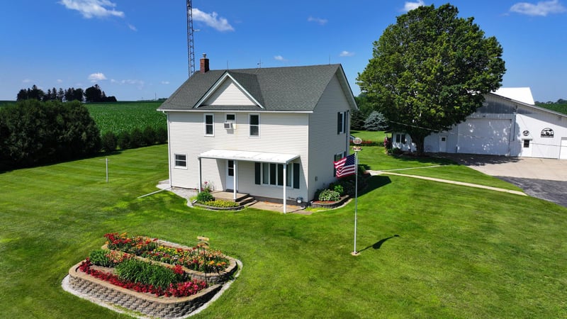 22995 County 20, Preston, MN 55965