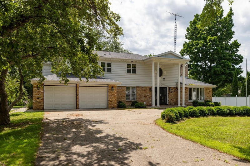 405 River Street Sw, Chatfield, MN 55923