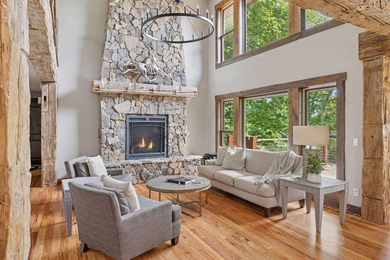 3920 Hawthorne Cir, Excelsior, MN 55331