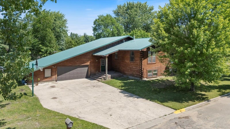 140 Northern Ave NW, Blackduck, MN 56630