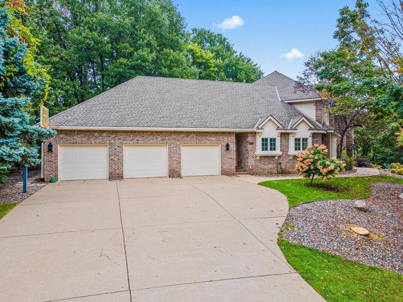 13828 Guild Ave, Apple Valley, MN 55124