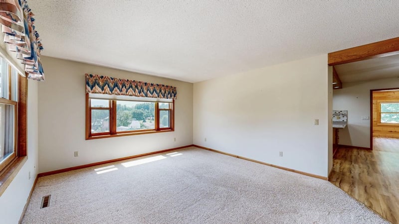 117 Kansas St NW, Preston, MN 55965