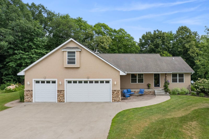 1394 Harbor St, Ogilvie, MN 56358