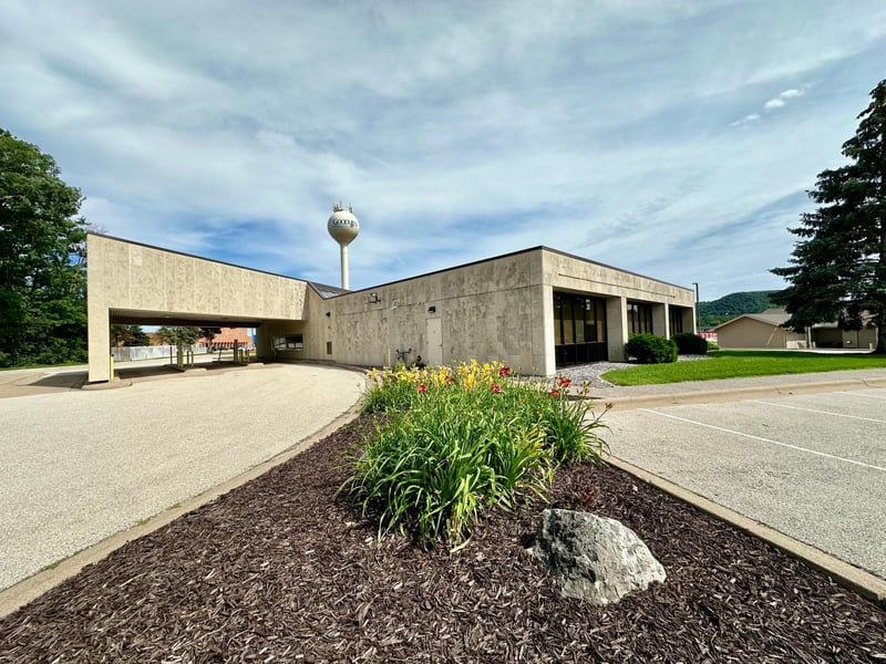875 34th Ave, Winona, MN 55987