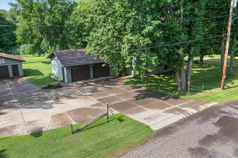 915 Nedvidek St, Cumberland, WI 54829