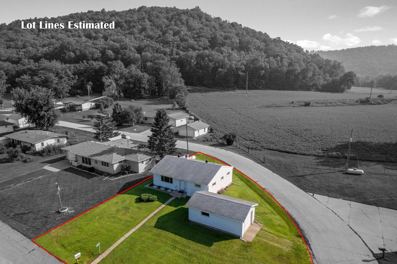 S1578 Lake St, Alma, WI 54610