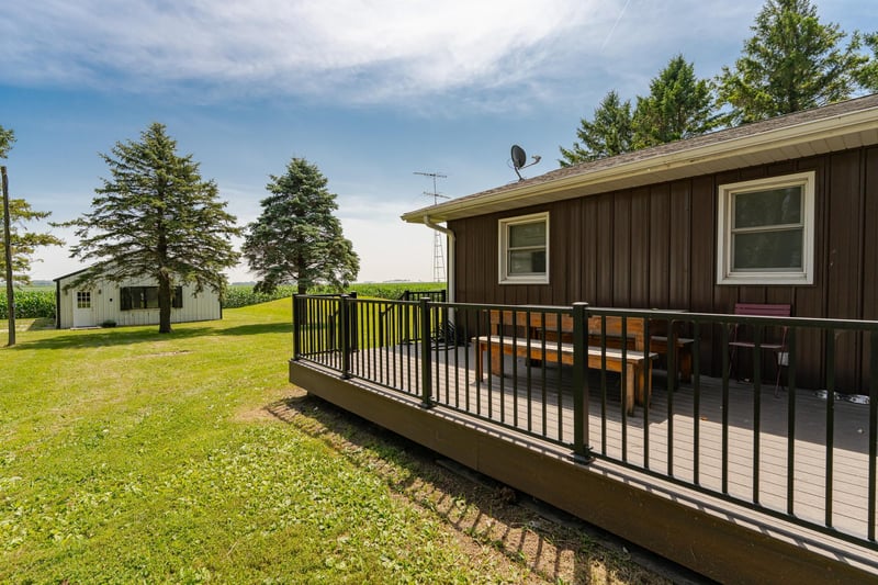 57046 160th Ave, West Concord, MN 55985
