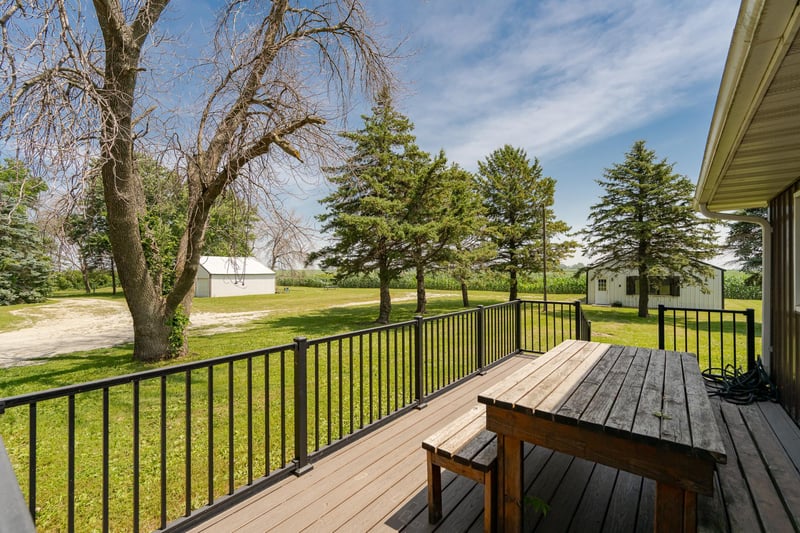 57046 160th Ave, West Concord, MN 55985