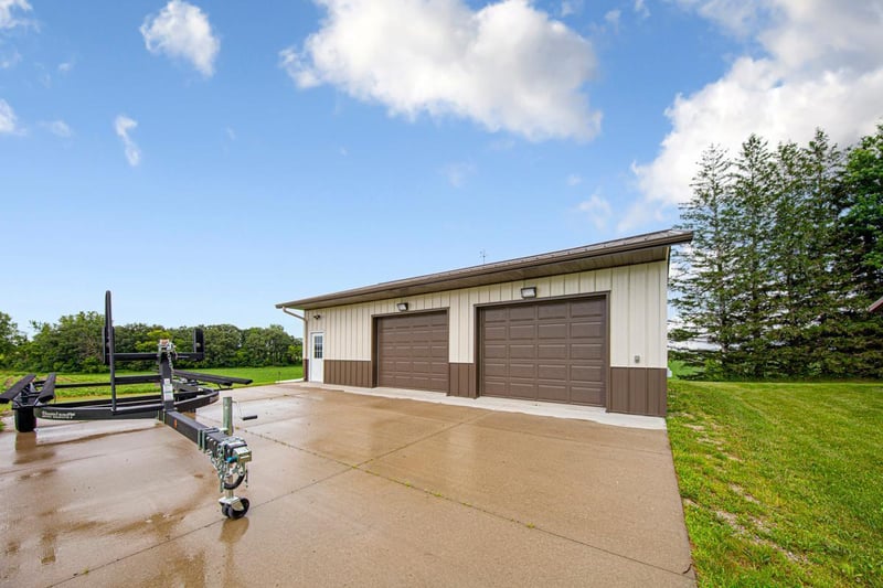 7793 Austin Rd, Claremont, MN 55924