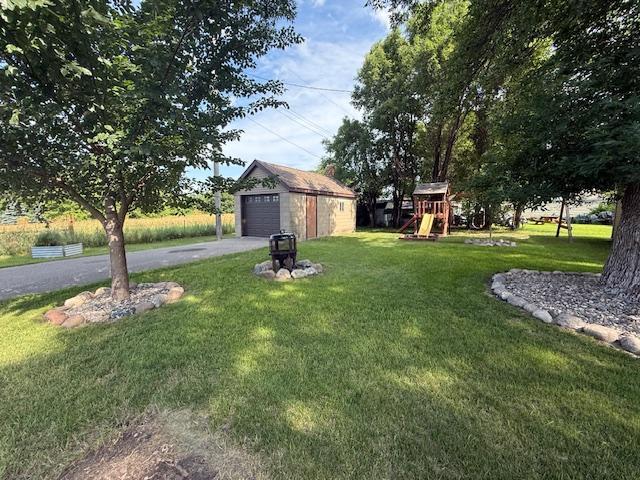 111 S Lake St, Belview, MN 56214