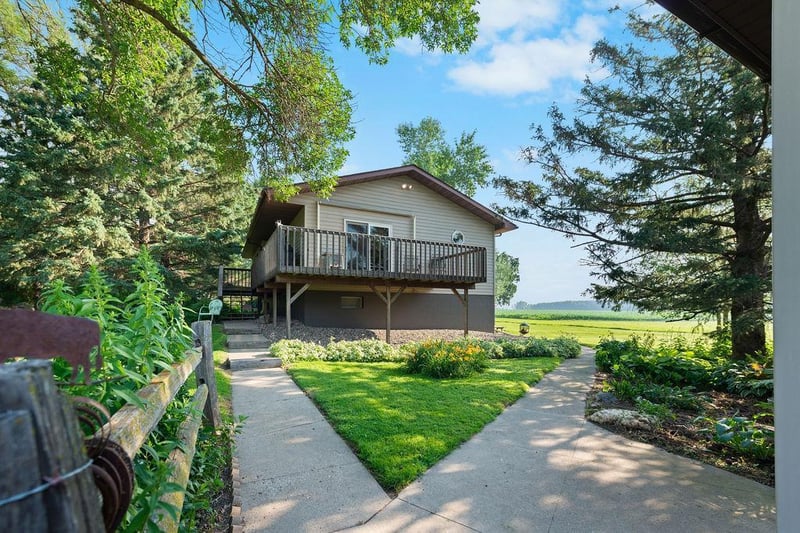 33714 171st Ave, Clarissa, MN 56440