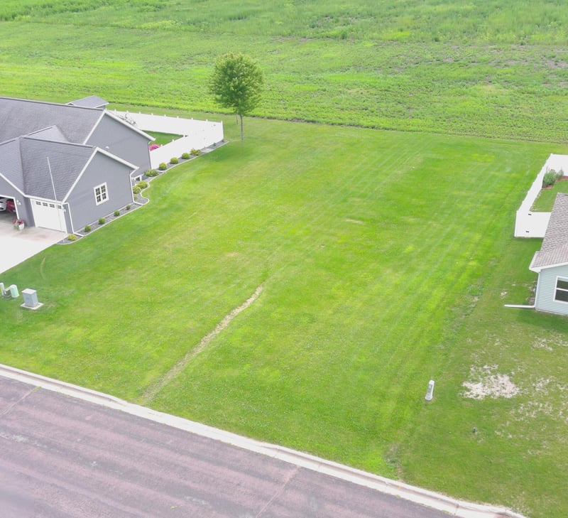 1100 11th Ave SE, Waseca, MN 56093