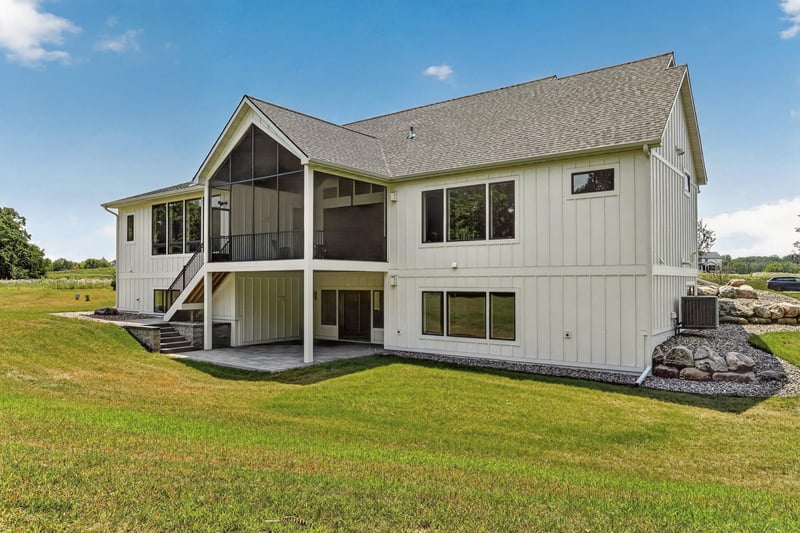 4868 Royal Oaks Cir SW, Rochester, MN 55902