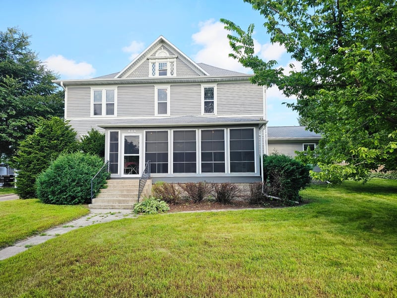 613 12th St S, Benson, MN 56215