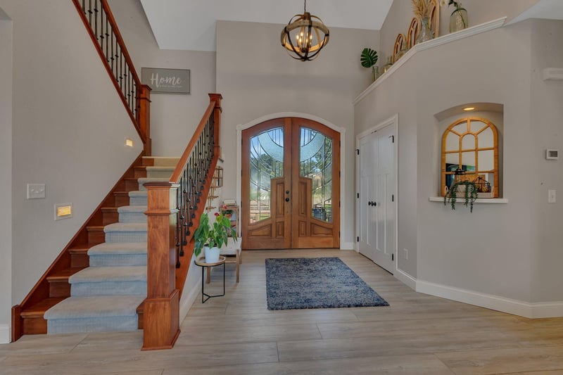 1590 Blackberry Ct, Sartell, MN 56377