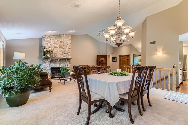 4536 Foothill Trl, Vadnais Heights, MN 55127