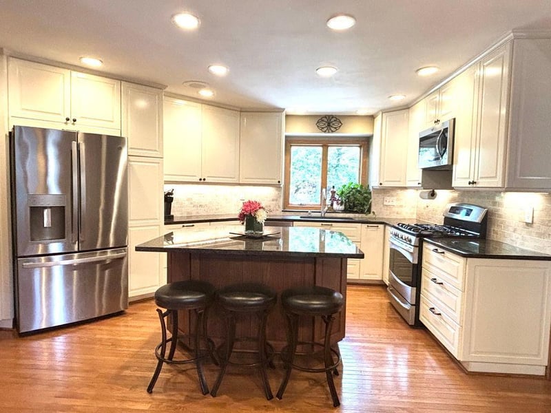 4536 Foothill Trl, Vadnais Heights, MN 55127