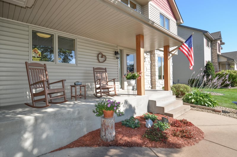 6326 White Owl Dr, Circle Pines, MN 55014