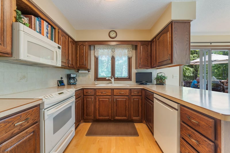 3069 E Lismore Rd, Duluth, MN 55804