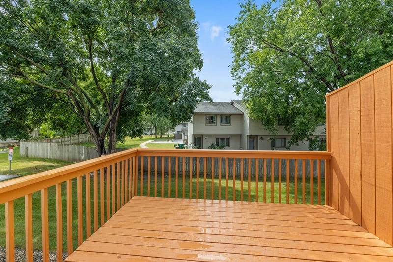 6744 Foliage Ct W, Rosemount, MN 55068