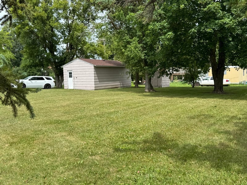 301 2nd Ave SW, Clearbrook, MN 56634
