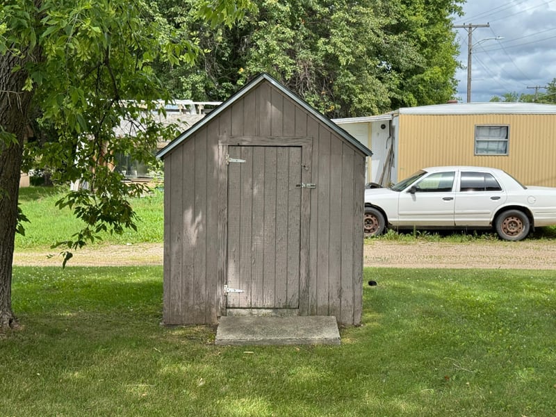 301 2nd Ave SW, Clearbrook, MN 56634