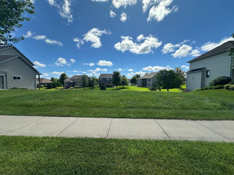 720 Somerby Pw NE, Byron, MN 55920