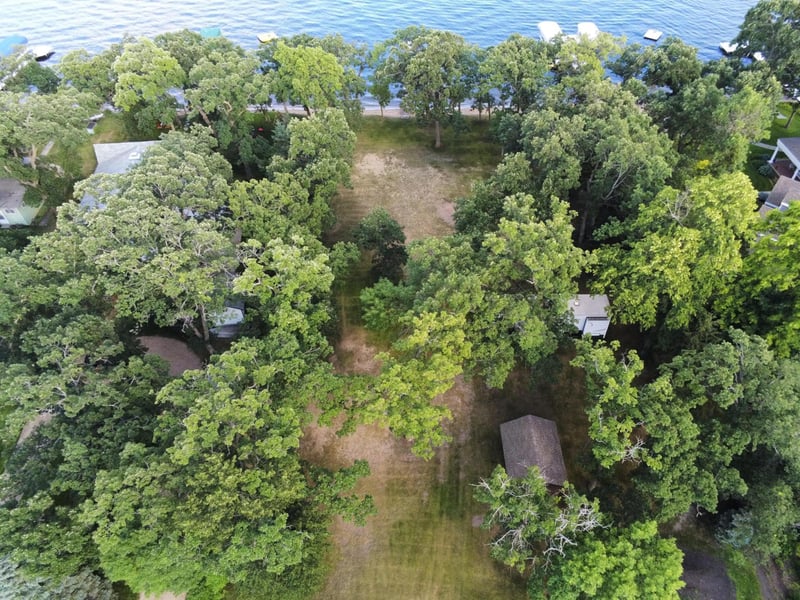 51782 Pelican Point Dr, Detroit Lakes, MN 56501