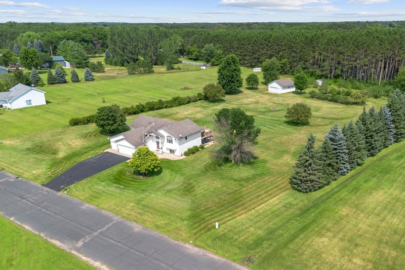 22381 Jenkins St NE, East Bethel, MN 55005