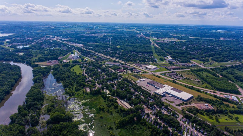 XX1 Flying Cloud Dr, Chanhassen, MN 55386