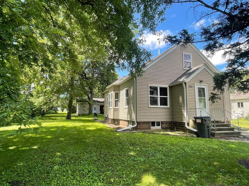 603 N Ireland Ave, Fulda, MN 56131
