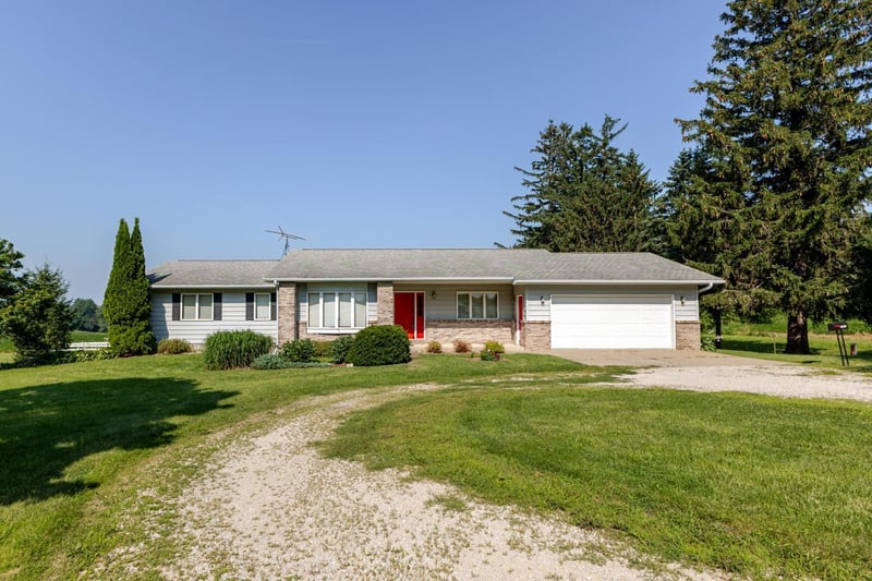32423 207th Ave, Chatfield, MN 55923