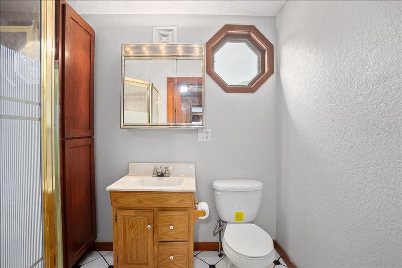 414 S Main St, Elmwood, WI 54740