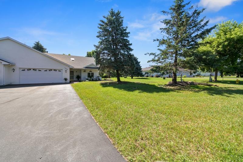 1425 Quasar Ct S, Lakeland, MN 55043