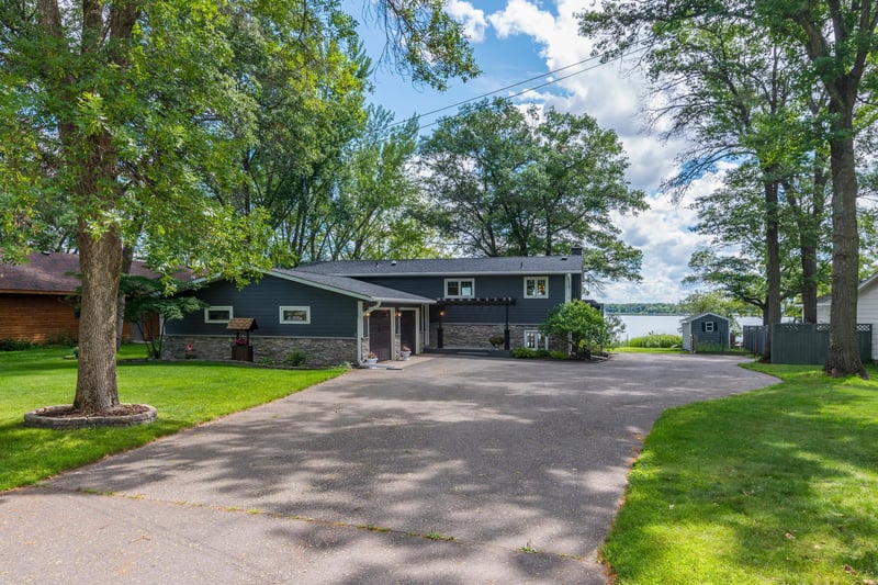 13772 Memorywood Dr, Baxter, MN 56425