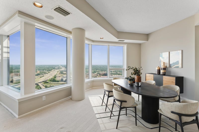 168 6th St E #4503, Saint Paul, MN 55101