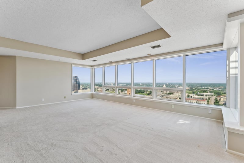 168 6th St E #4503, Saint Paul, MN 55101