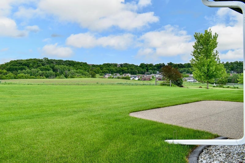 633 Manheim Ave, Saint Charles, MN 55972